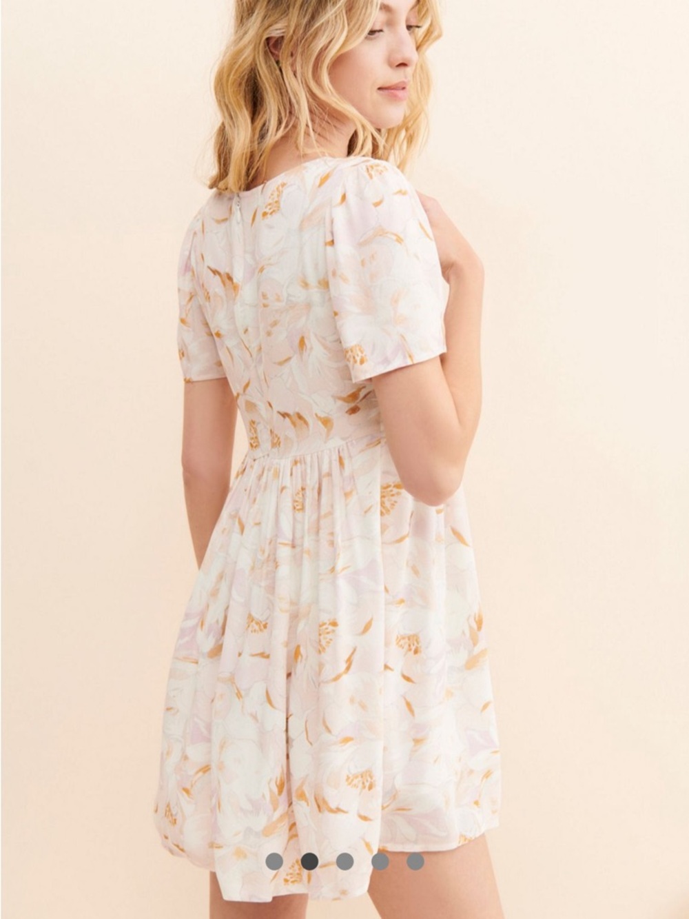 Saltwater Luxe Floral V-Neck Dress - Picture 2 of 11
